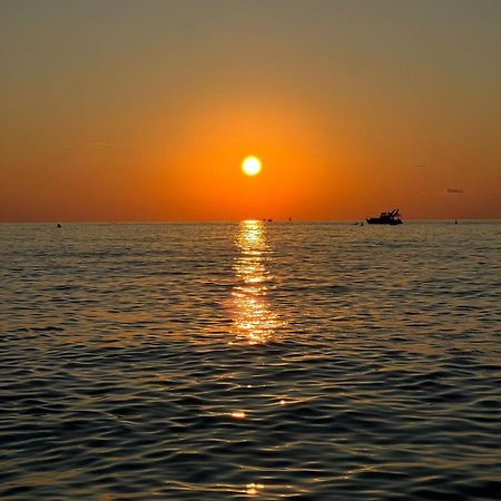 Elegance Sea View Aparthotel In Orbi City Batum Dış mekan fotoğraf